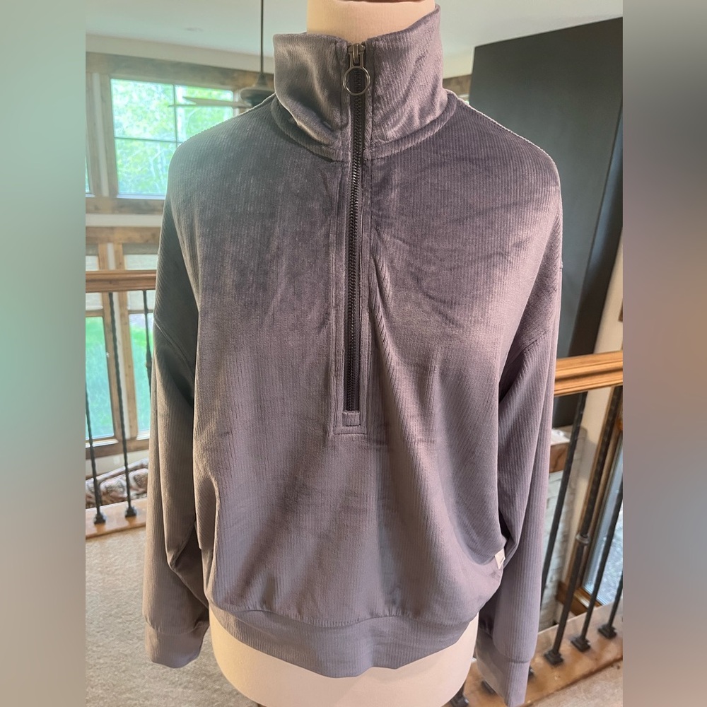 Vuori Women's Half-Zip Pullover in Azure (blueish grey)